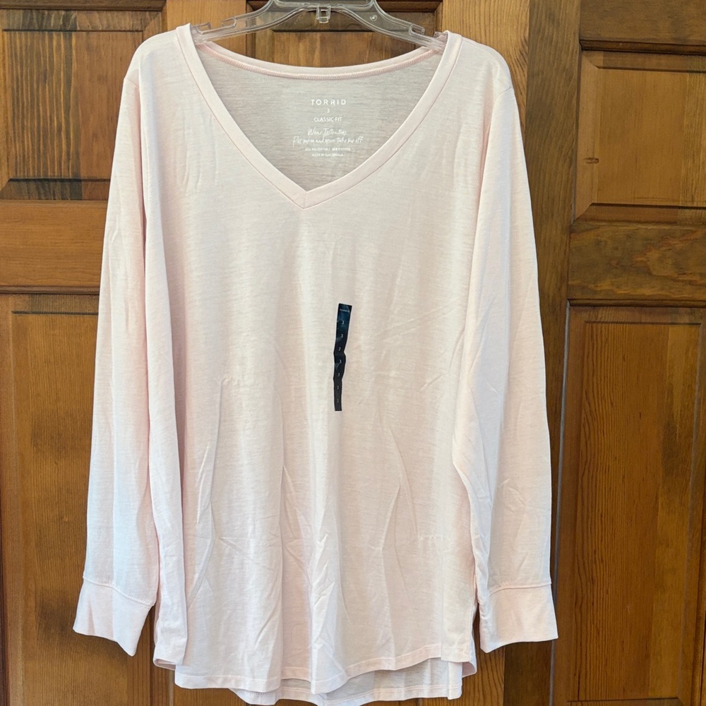 NWT Torrid - Girlfriend V-Neck Long Sleeve Pink Tee SZ Torrid 3  (3x 22-24)